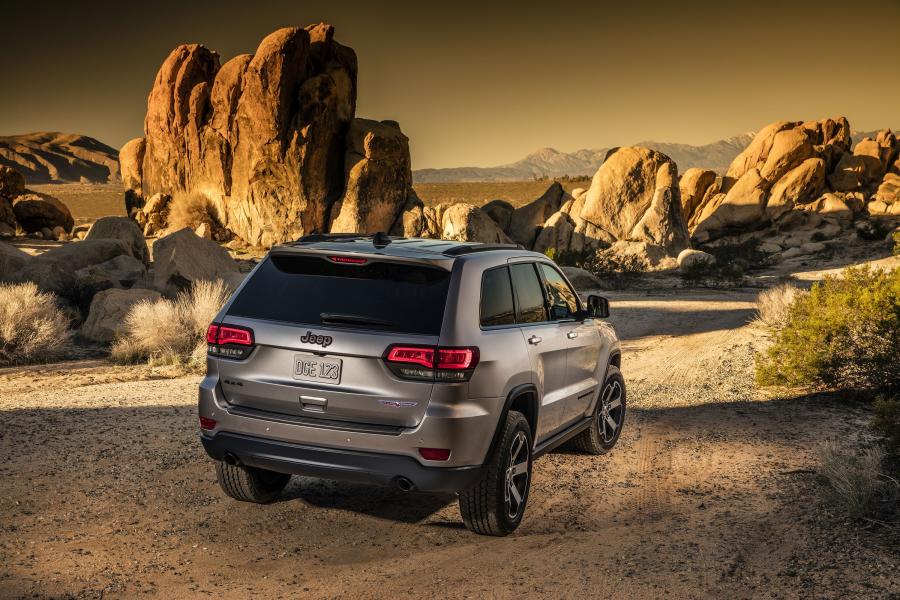  Jeep Grand Cherokee Trailhawk (WK2) 2016 года  (фото 30 из 40)